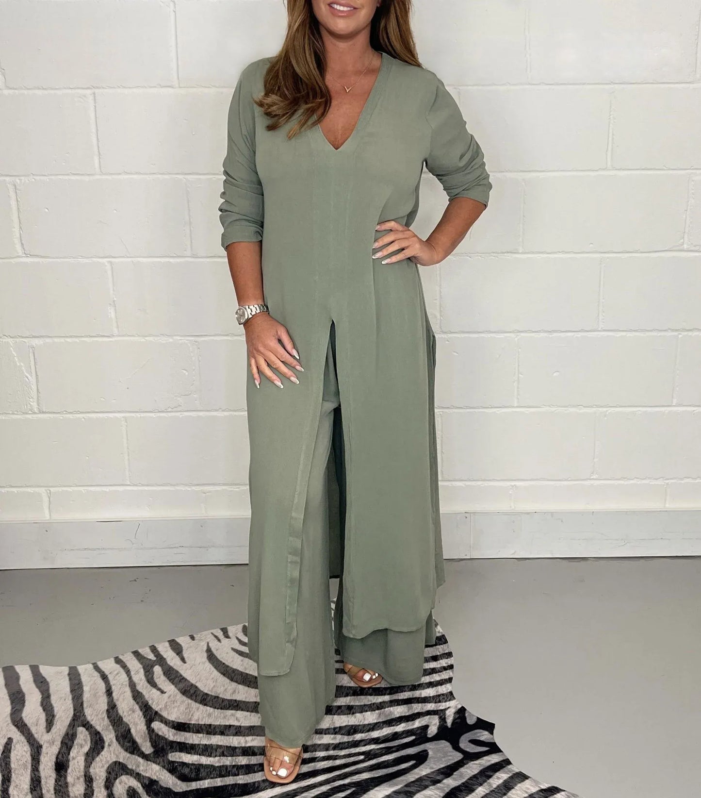 Cherly™ Comfy Two-Piece Set | Flowy Blouse and Wide-Leg Trousers