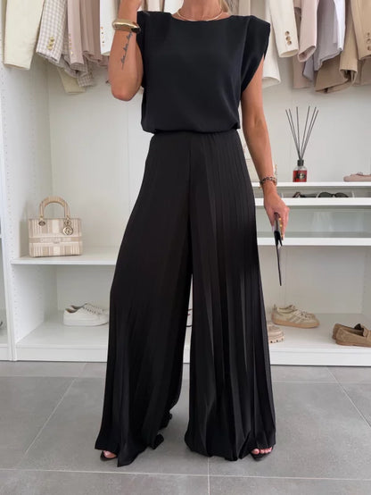 Evelyn™ Elegant 2-Piece Set | Flowing Top and Pleated Trousers
